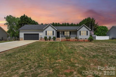 Photo of 140 Clearview Road, Statesville, NC 28625 (MLS # 4371553)