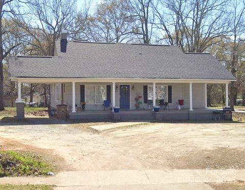 1241 S Lafayette Street Shelby NC 28152