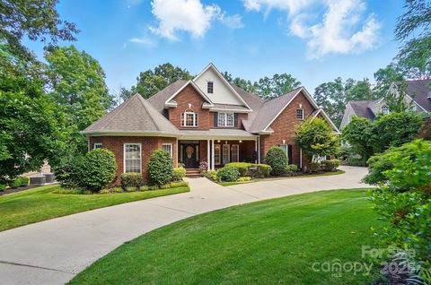5718 Bardsey Court Matthews NC 28104