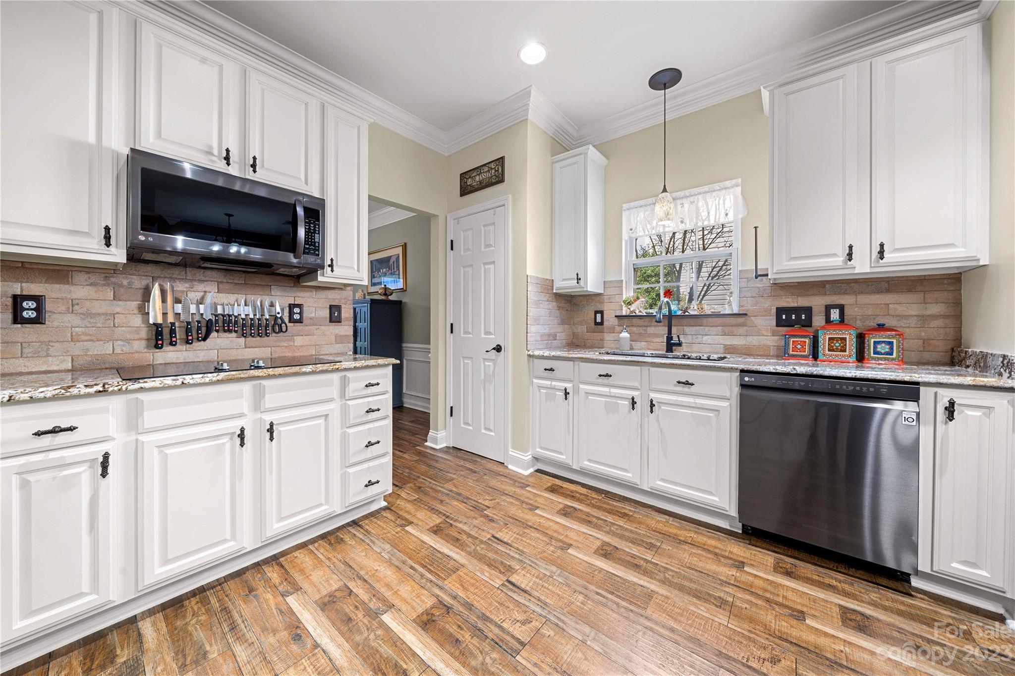 Chadwyck At Regent Park - Residential