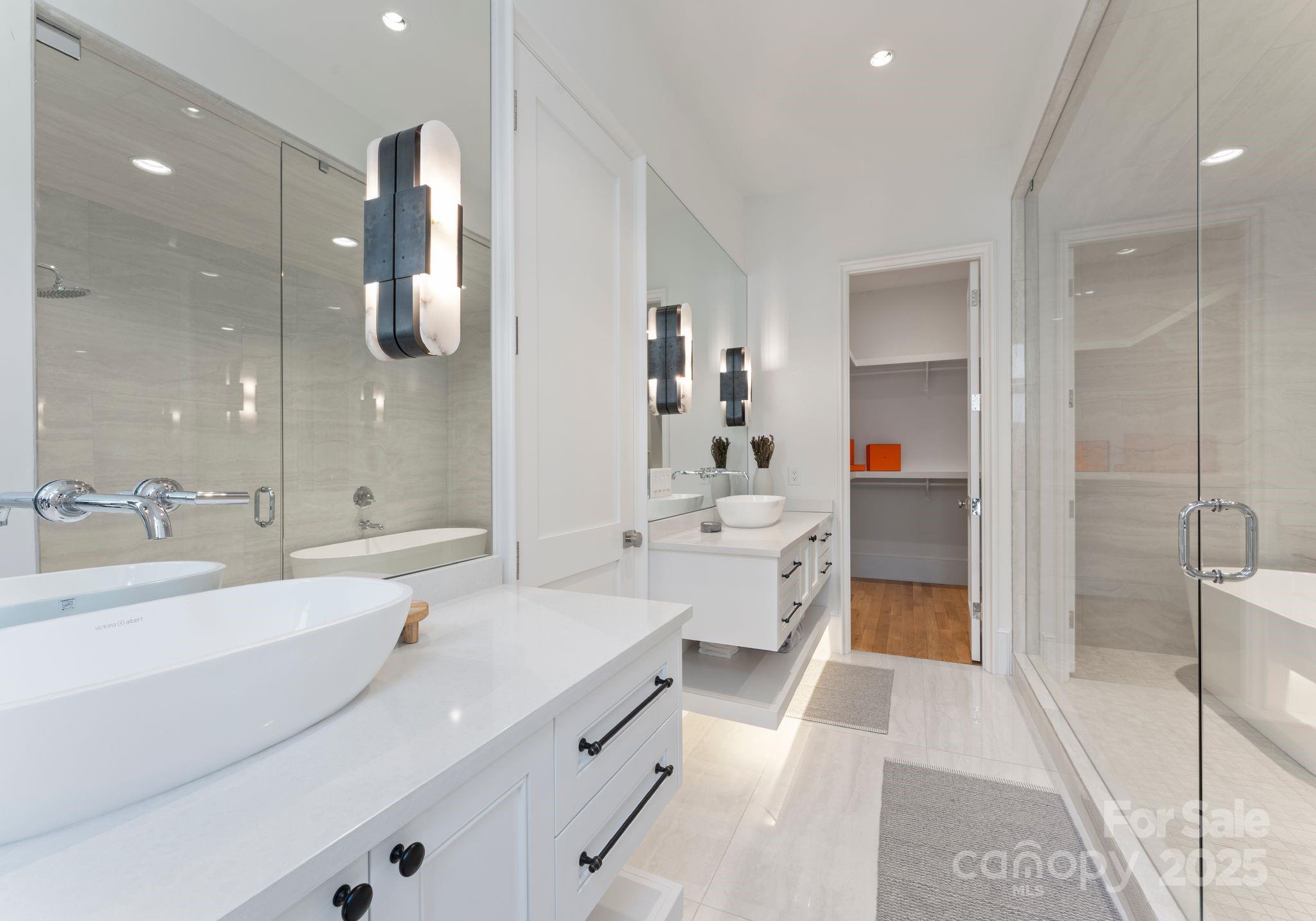 Kenwood Sharon Lane - Residential