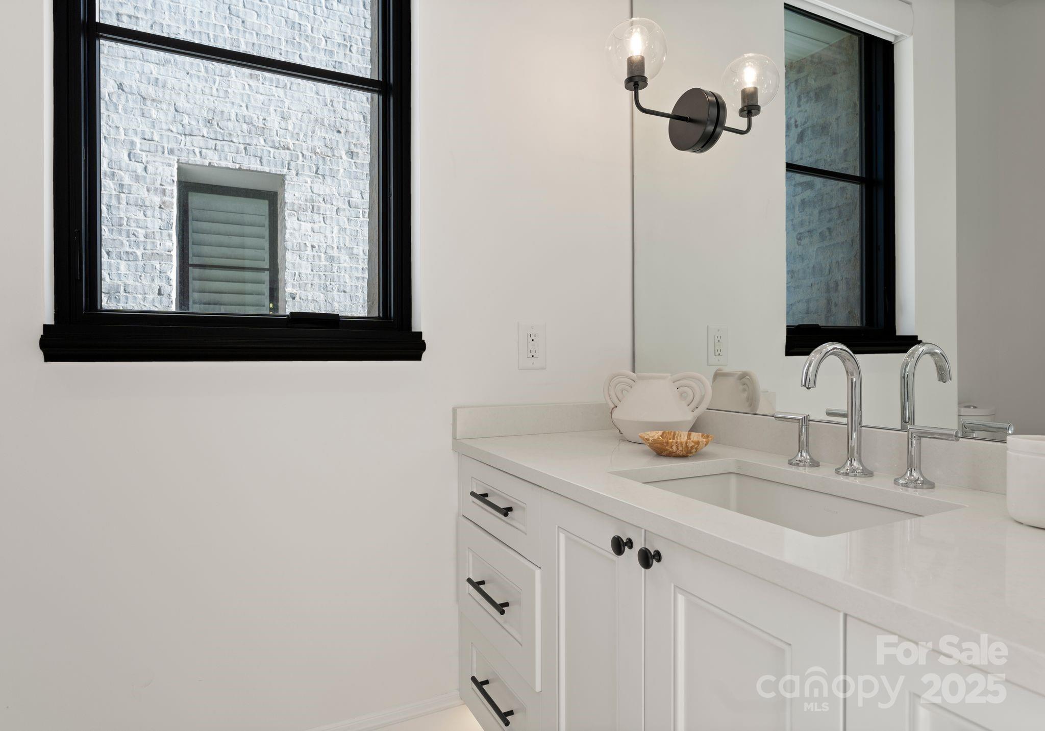 Kenwood Sharon Lane - Residential