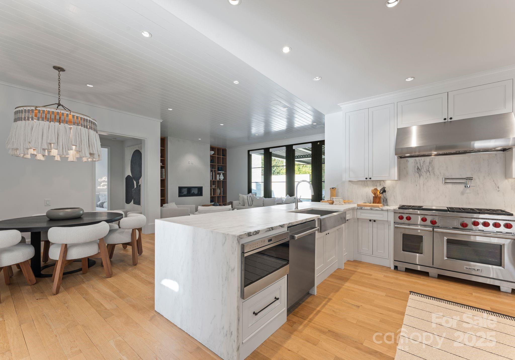 Kenwood Sharon Lane - Residential