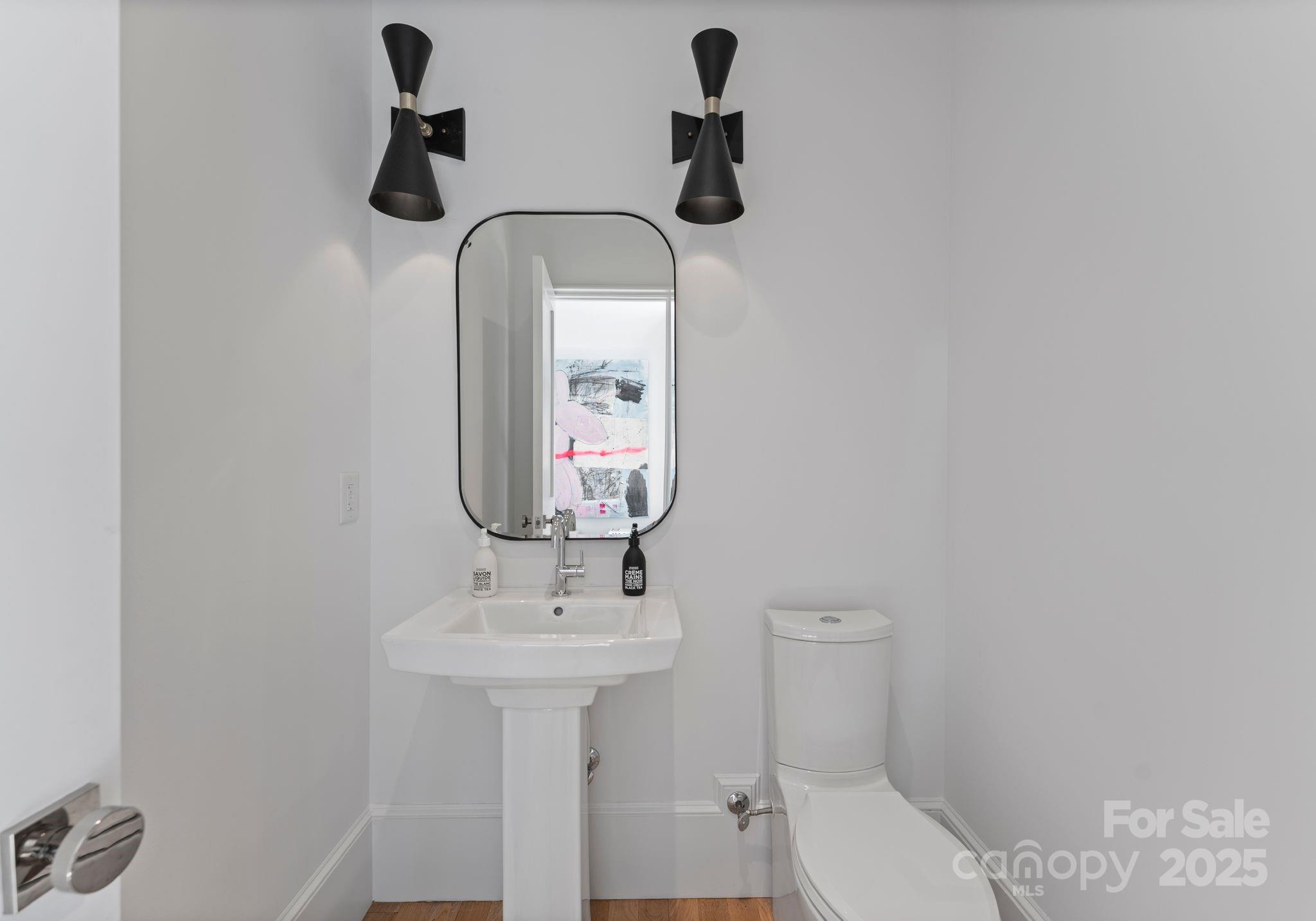 Kenwood Sharon Lane - Residential