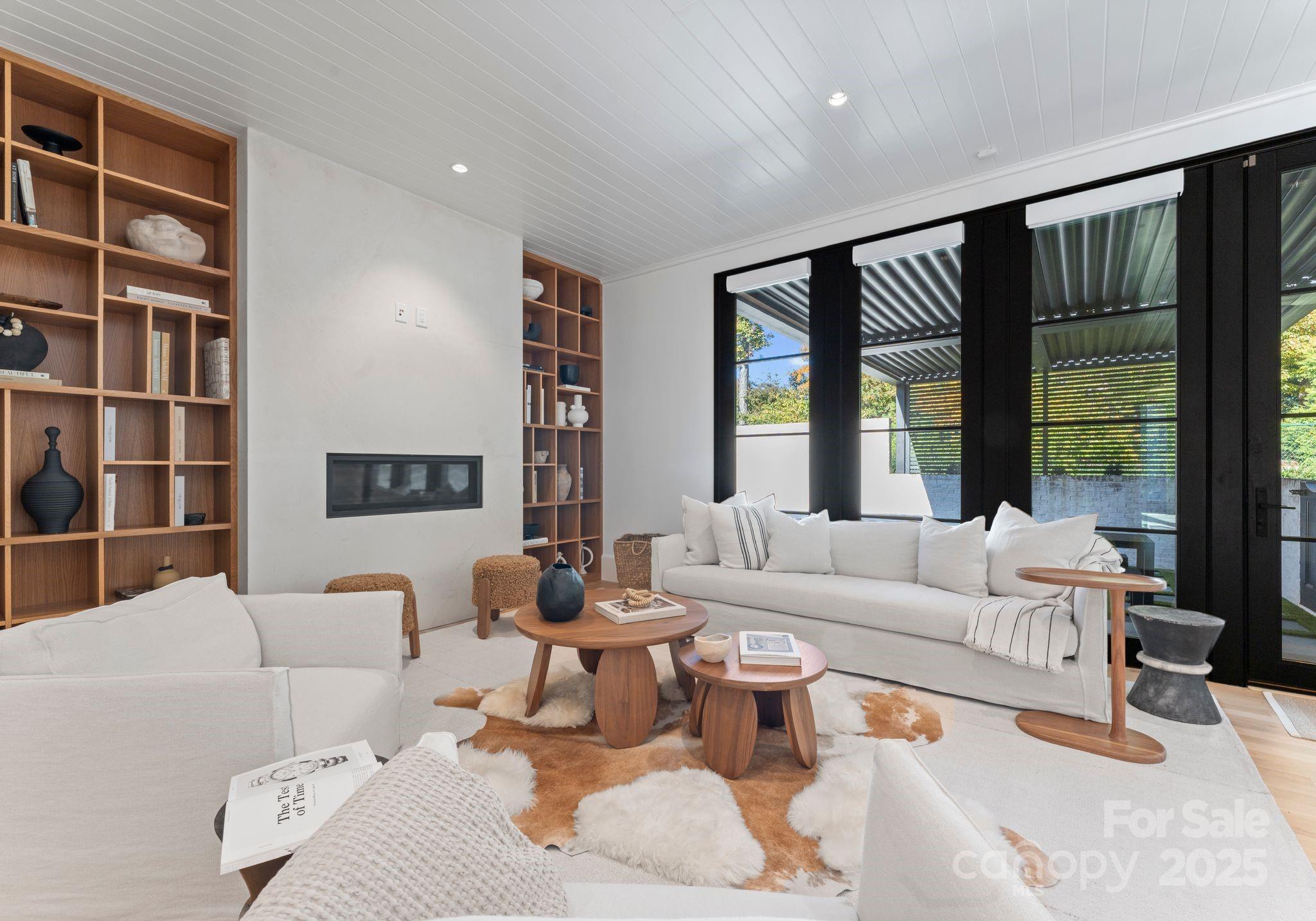 Kenwood Sharon Lane - Residential