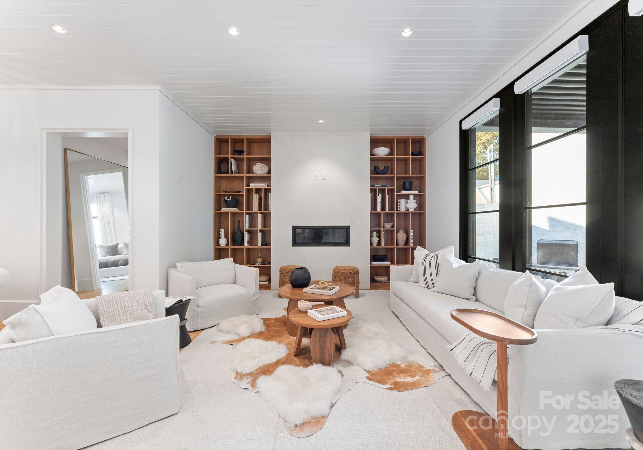 Kenwood Sharon Lane - Residential