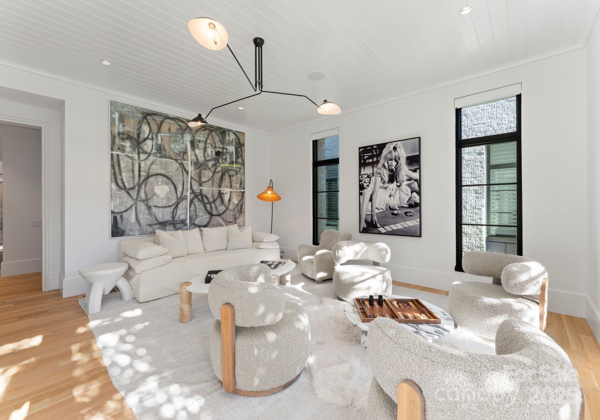 Kenwood Sharon Lane - Residential