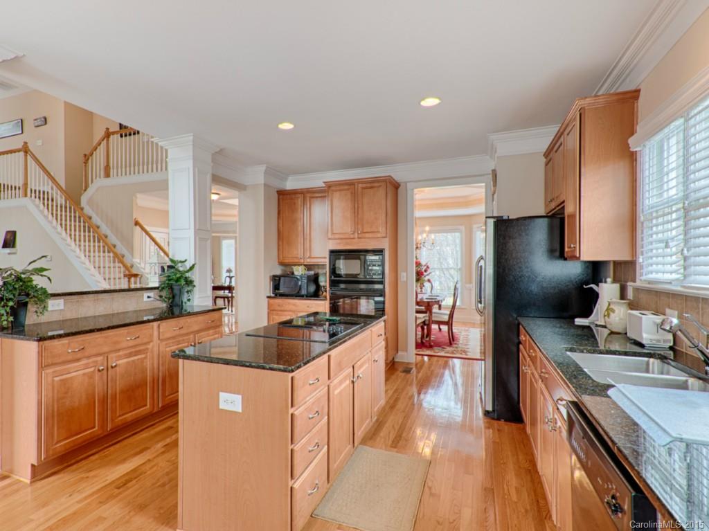 Lake Shore - Residential