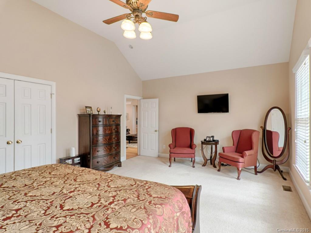 Lake Shore - Residential