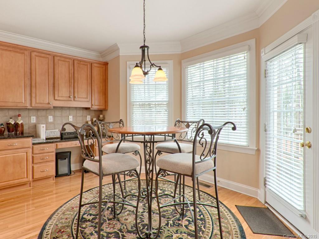 Lake Shore - Residential