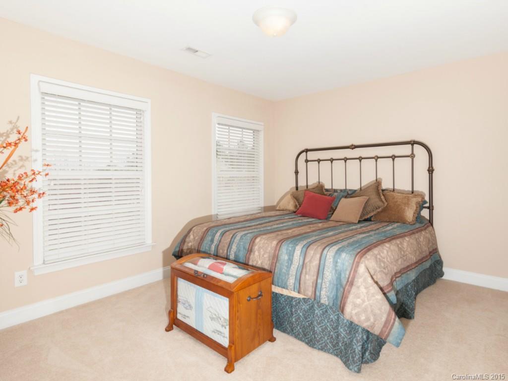 Lake Shore - Residential