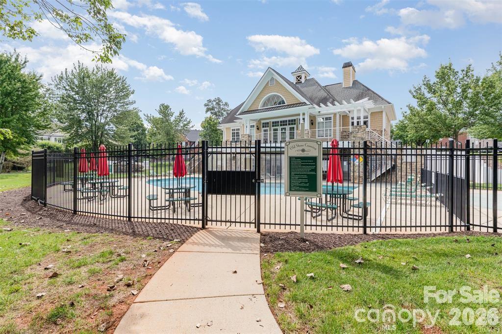 Old Stone Crossing - Residential