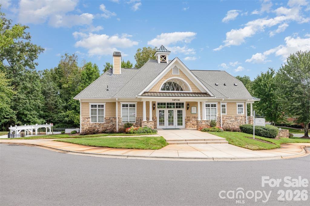 Old Stone Crossing - Residential