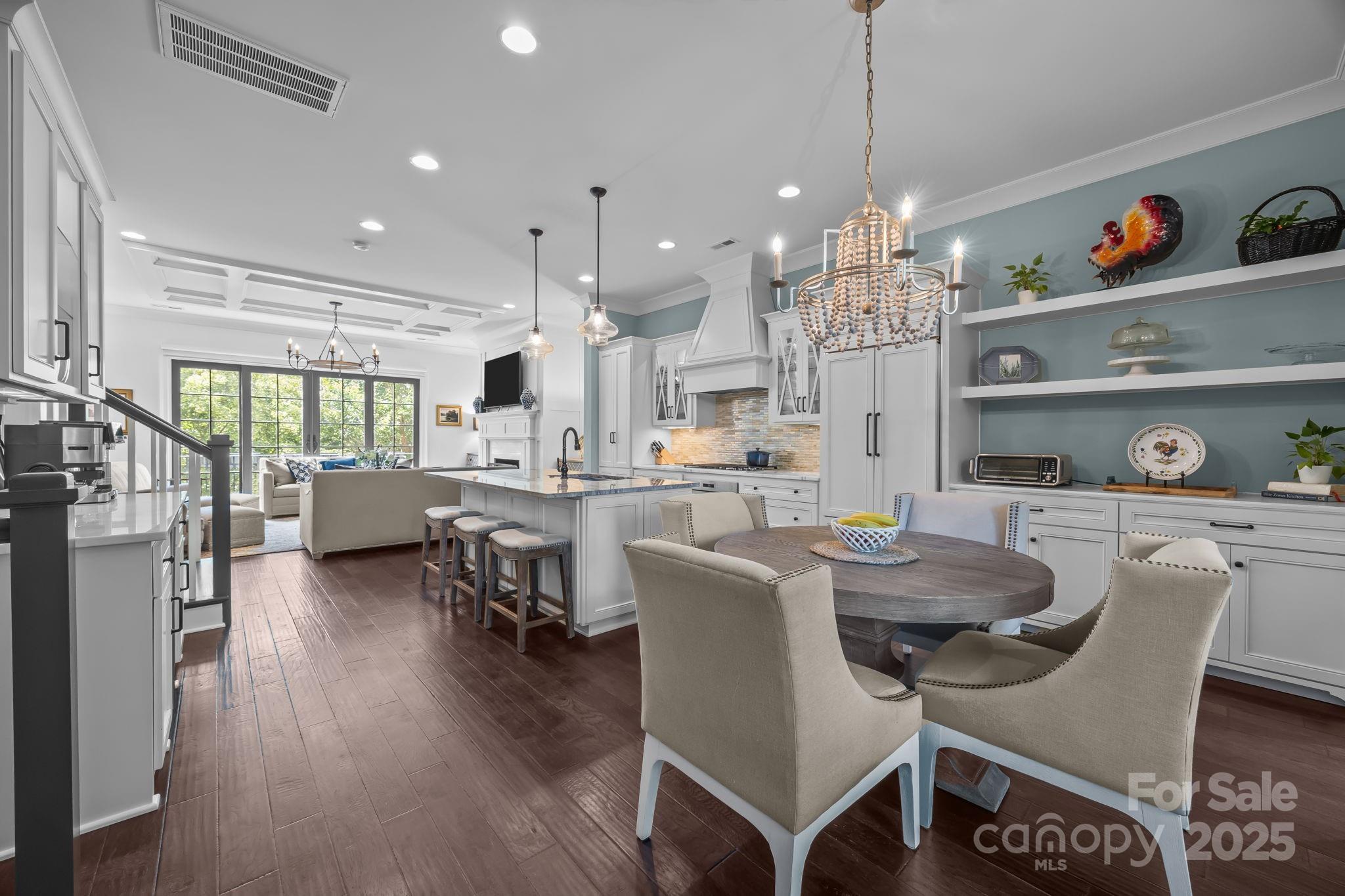 1608 Lombardy Circle