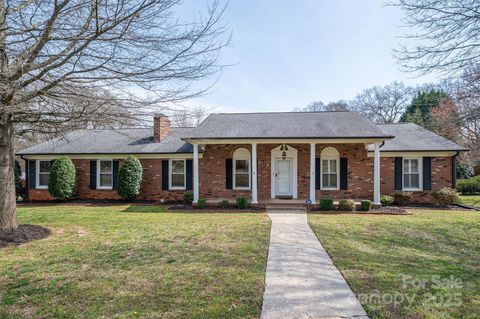104 N Hawthorne Street Mount Holly NC 28120