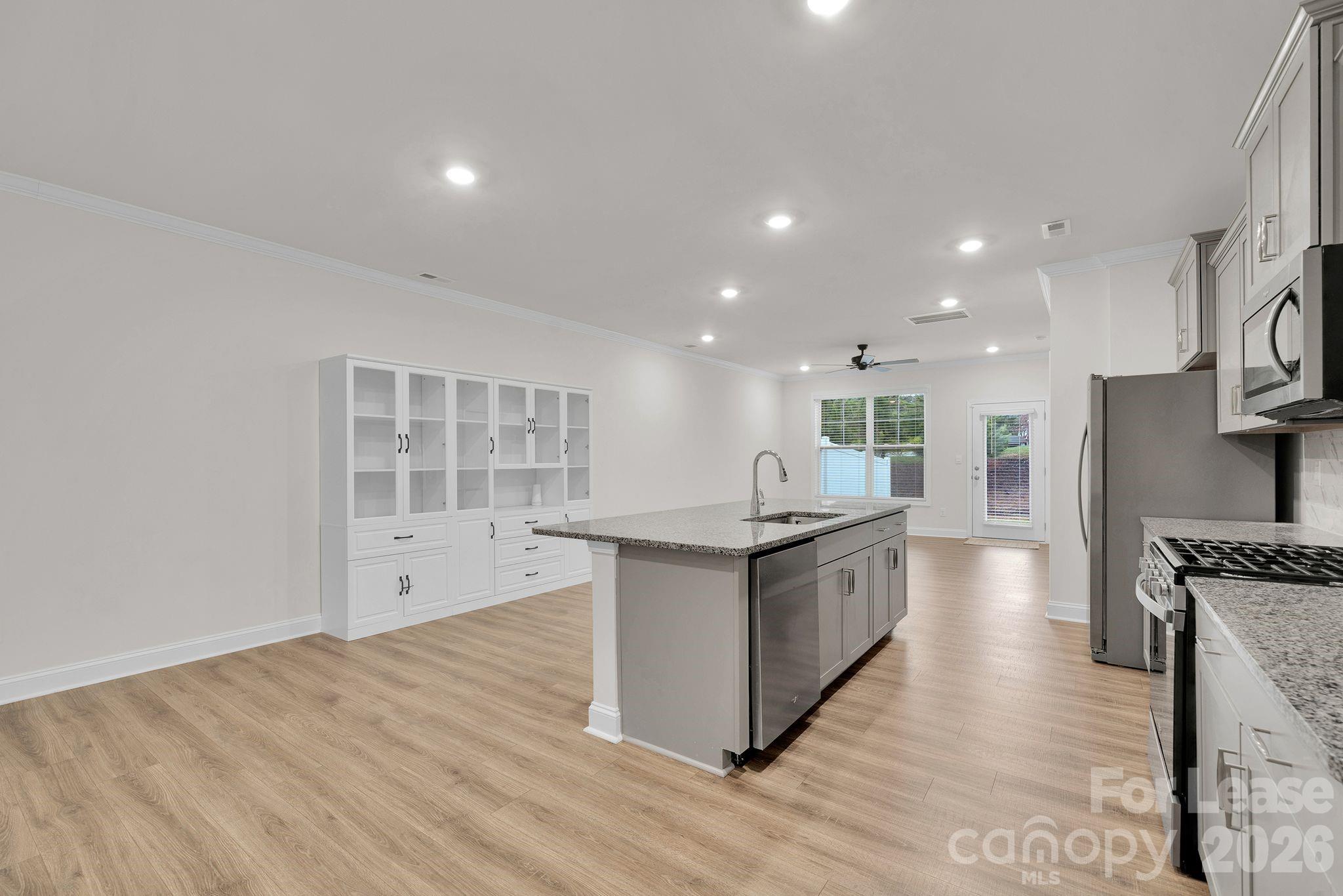 Blackstone Bay - Residential Lease