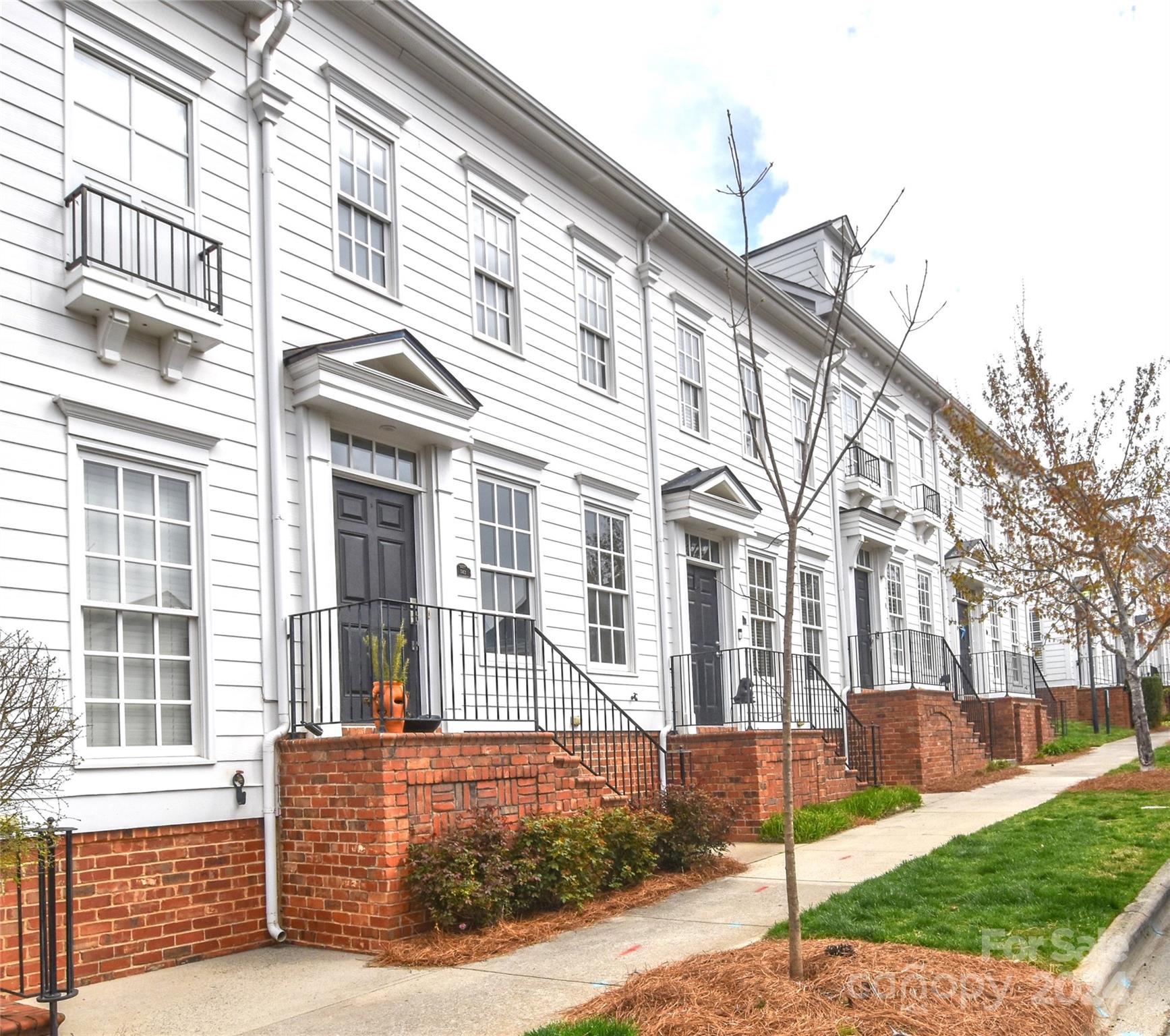 Davidson Gateway Townhomes - Residential
