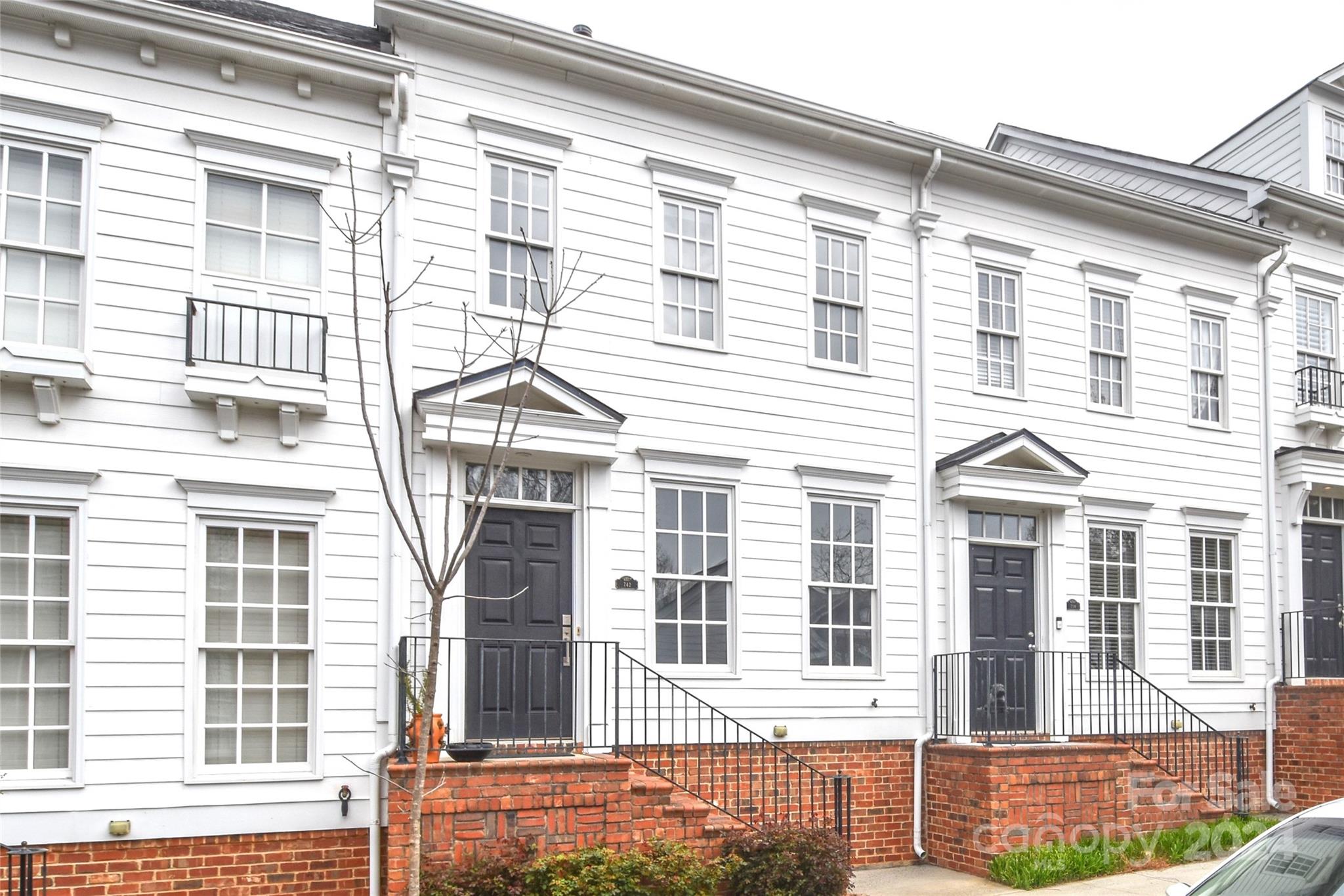 Davidson Gateway Townhomes - Residential