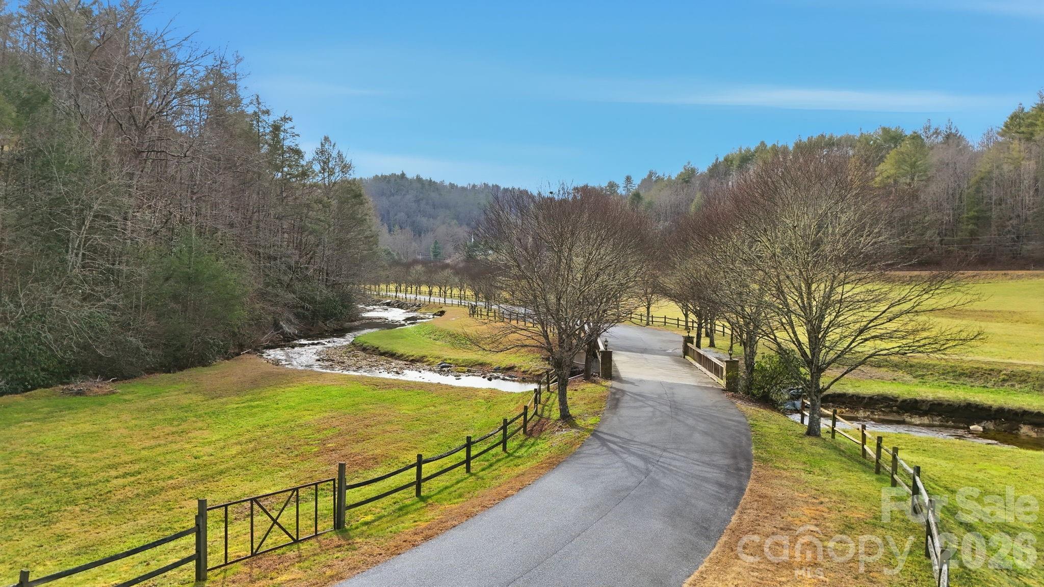 Timber Rock - Land