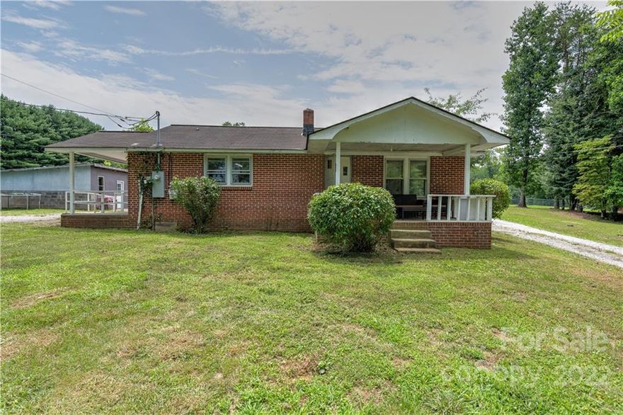 Charming brick home in beautiful apple country on a great level lot! Only 15 minutes from Downtown Hendersonville, this home is easy to get to all amenities. This 3 bedroom, 1 bath home has a large detached work shop. Ramp allows easy accessibility from parking area. Sold as-is. Successful rental.