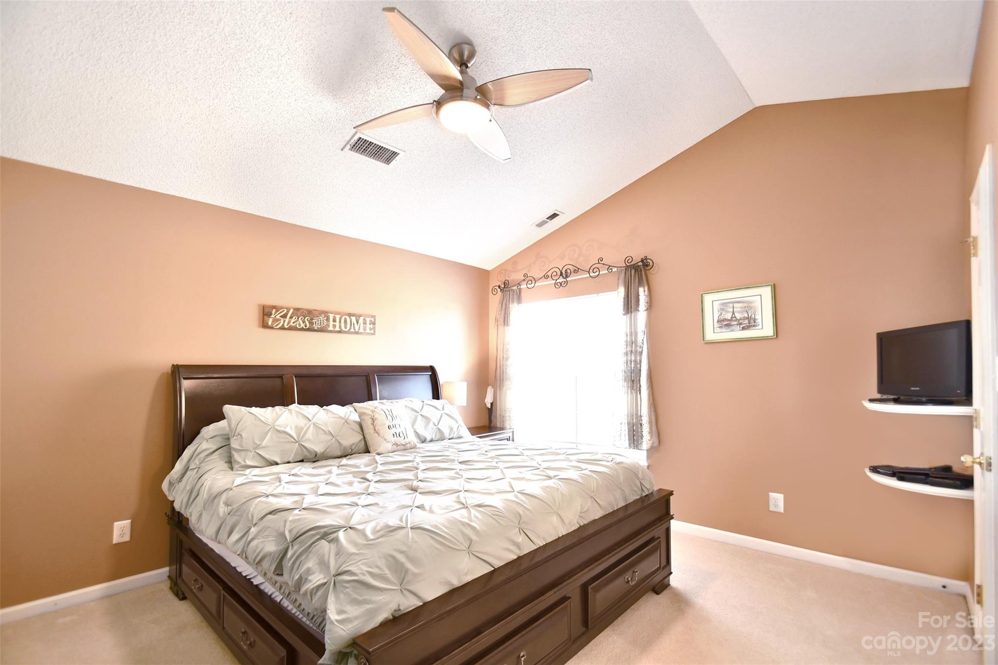 Wiltshire Manor - Residential