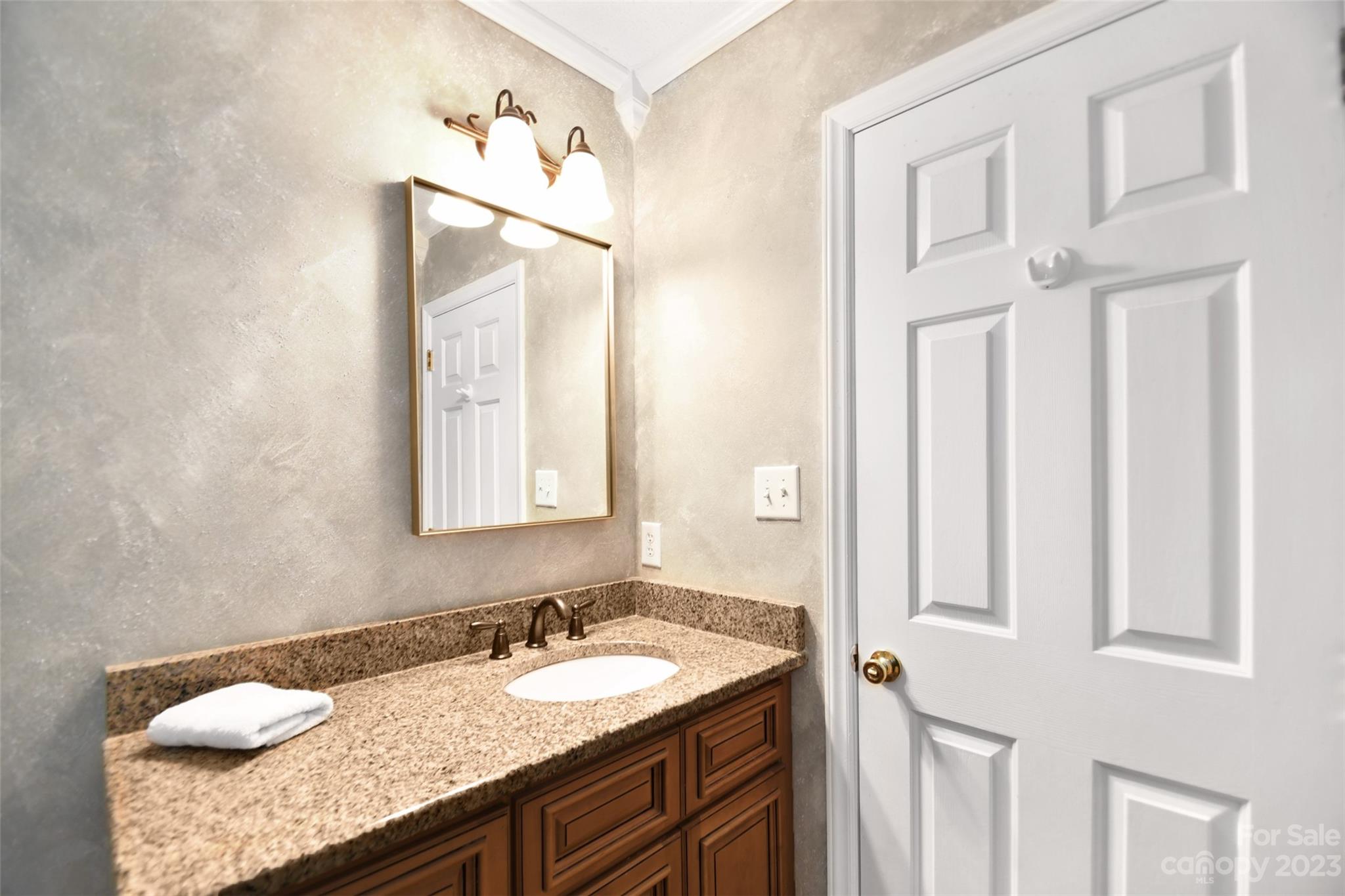 Wiltshire Manor - Residential