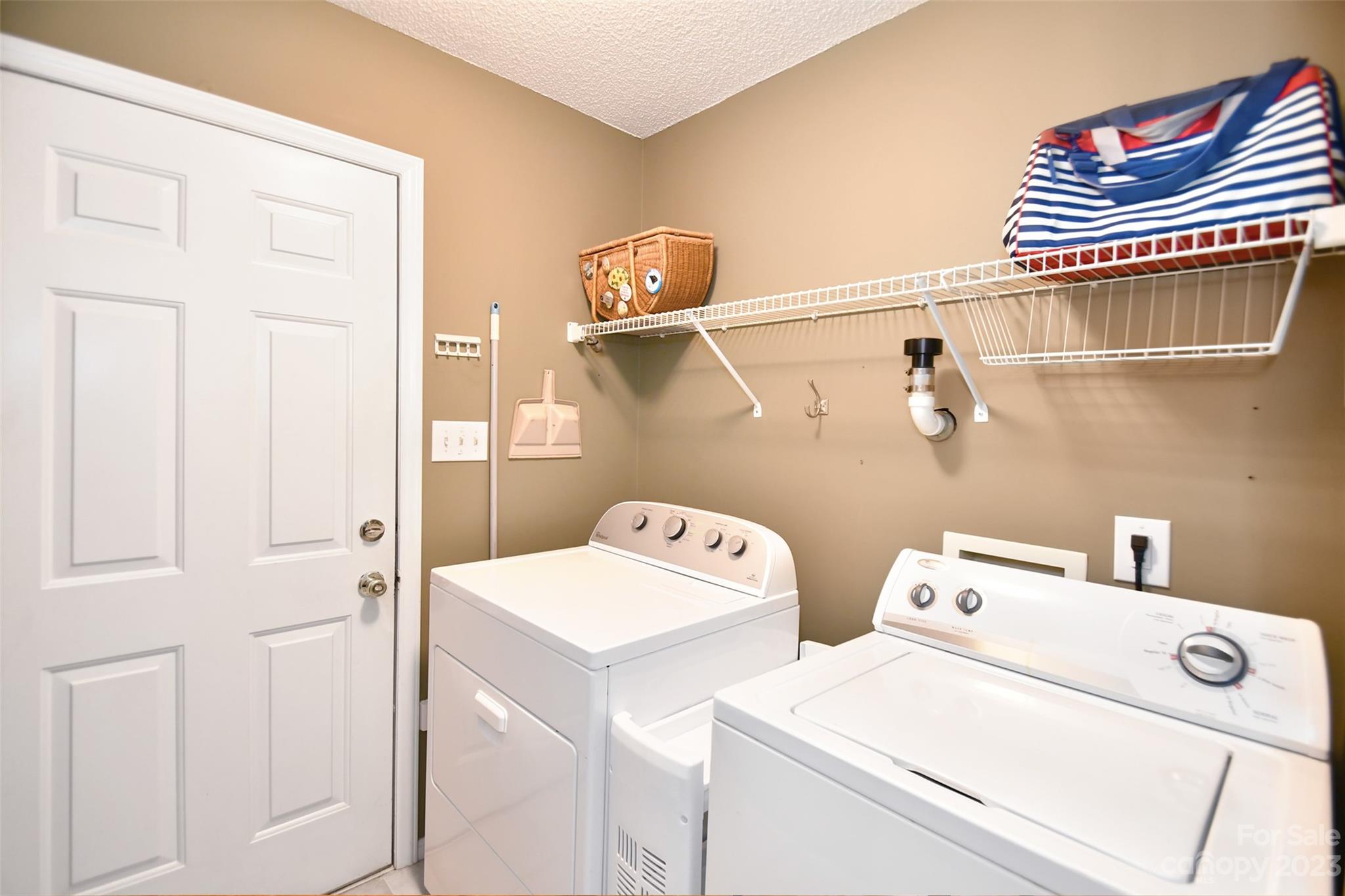 Wiltshire Manor - Residential