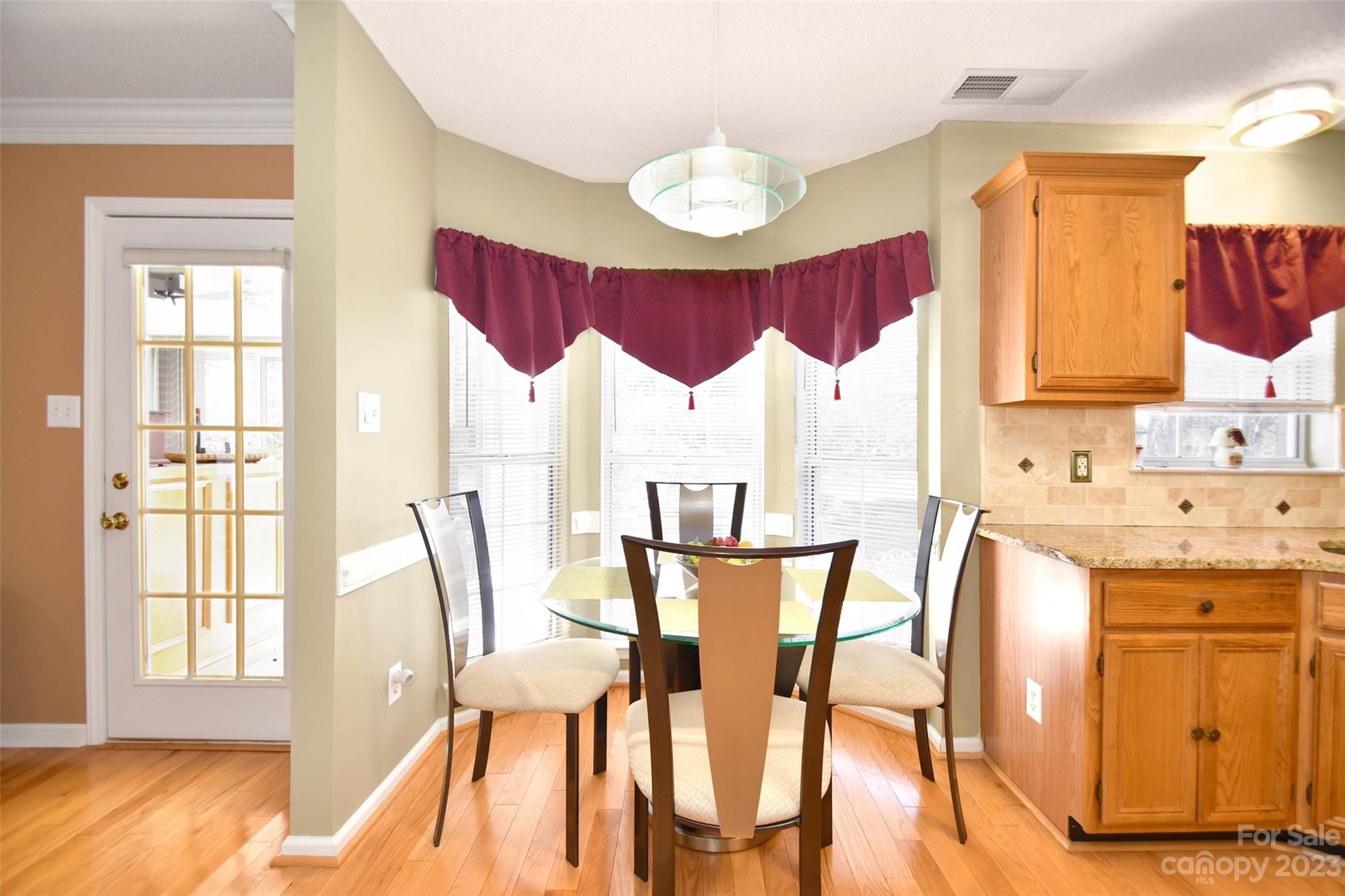 Wiltshire Manor - Residential