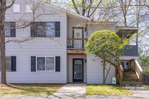 Photo of 1754 Hunters Trail, Rock Hill, SC 29732 (MLS # 4374384)