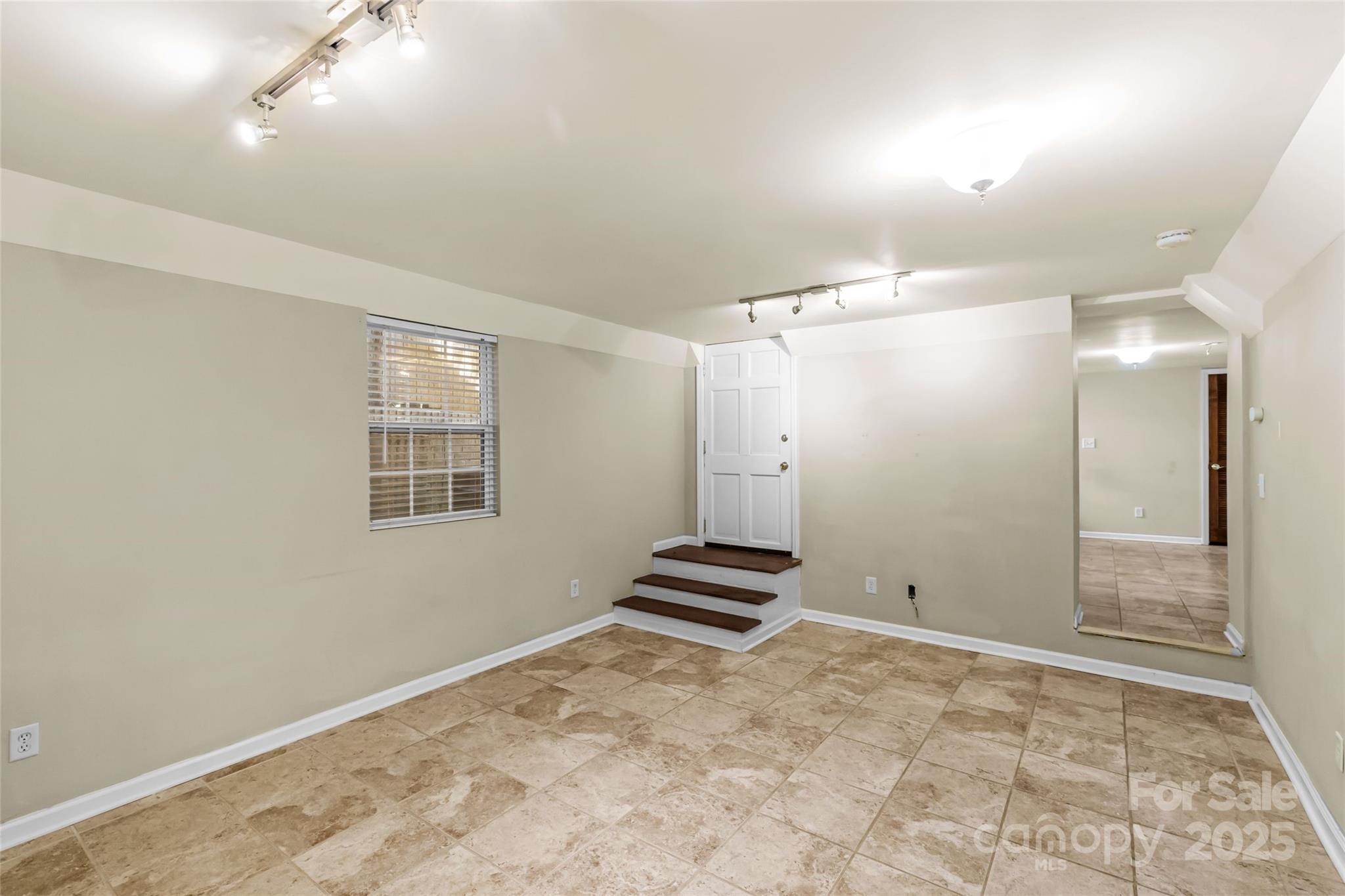 Chantilly - Residential Income