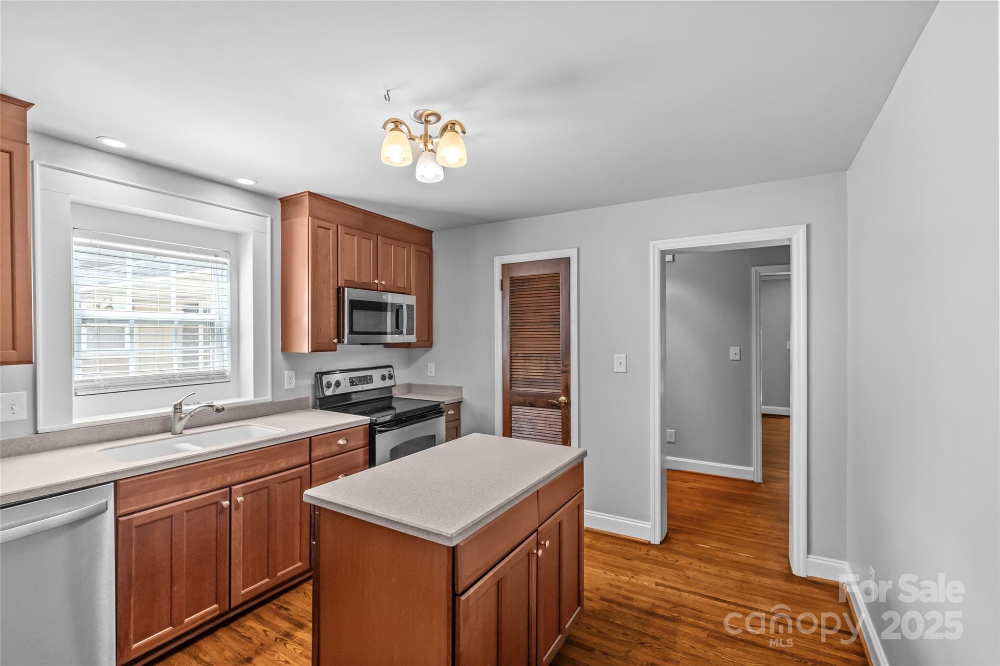 Chantilly - Residential Income