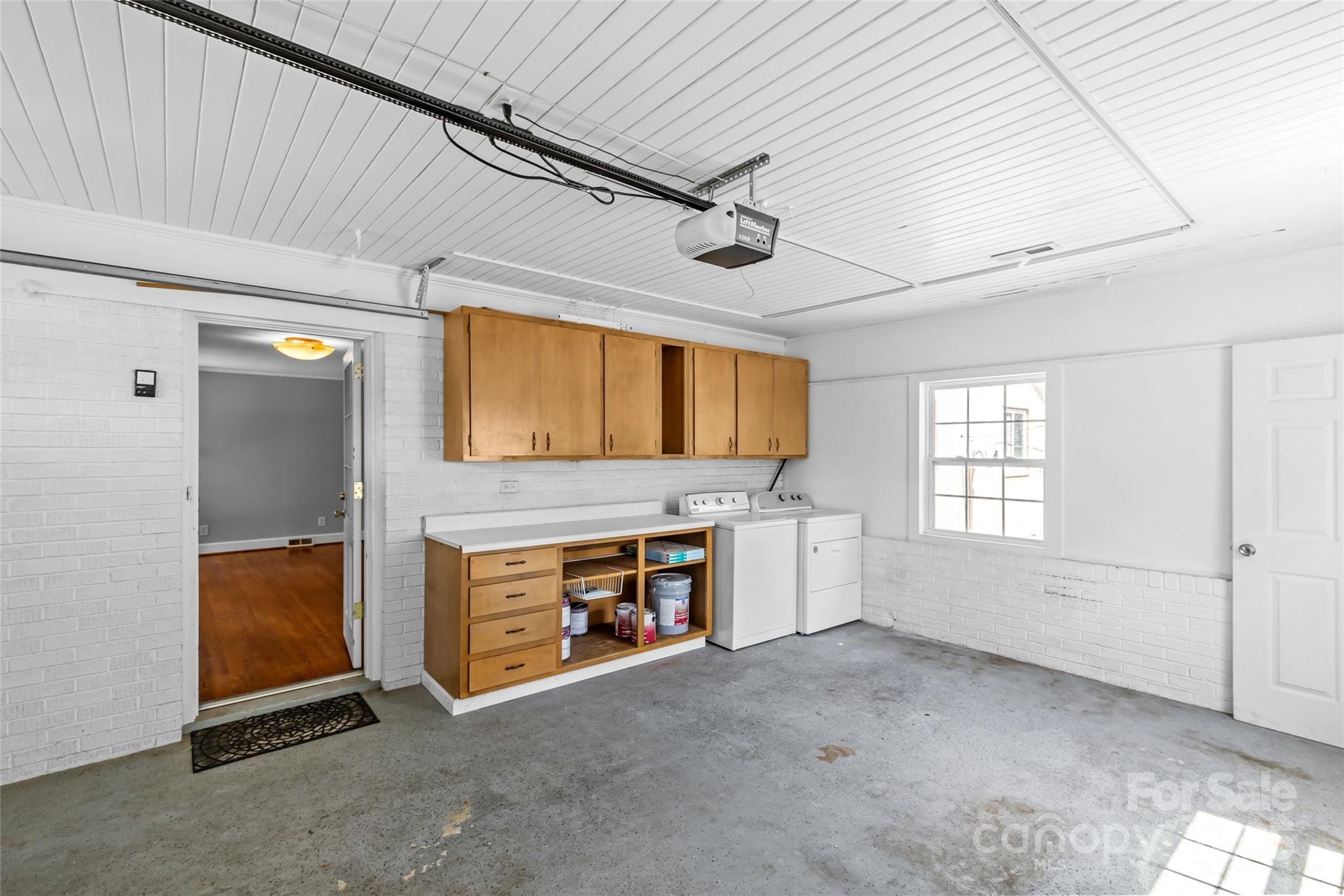 Chantilly - Residential Income