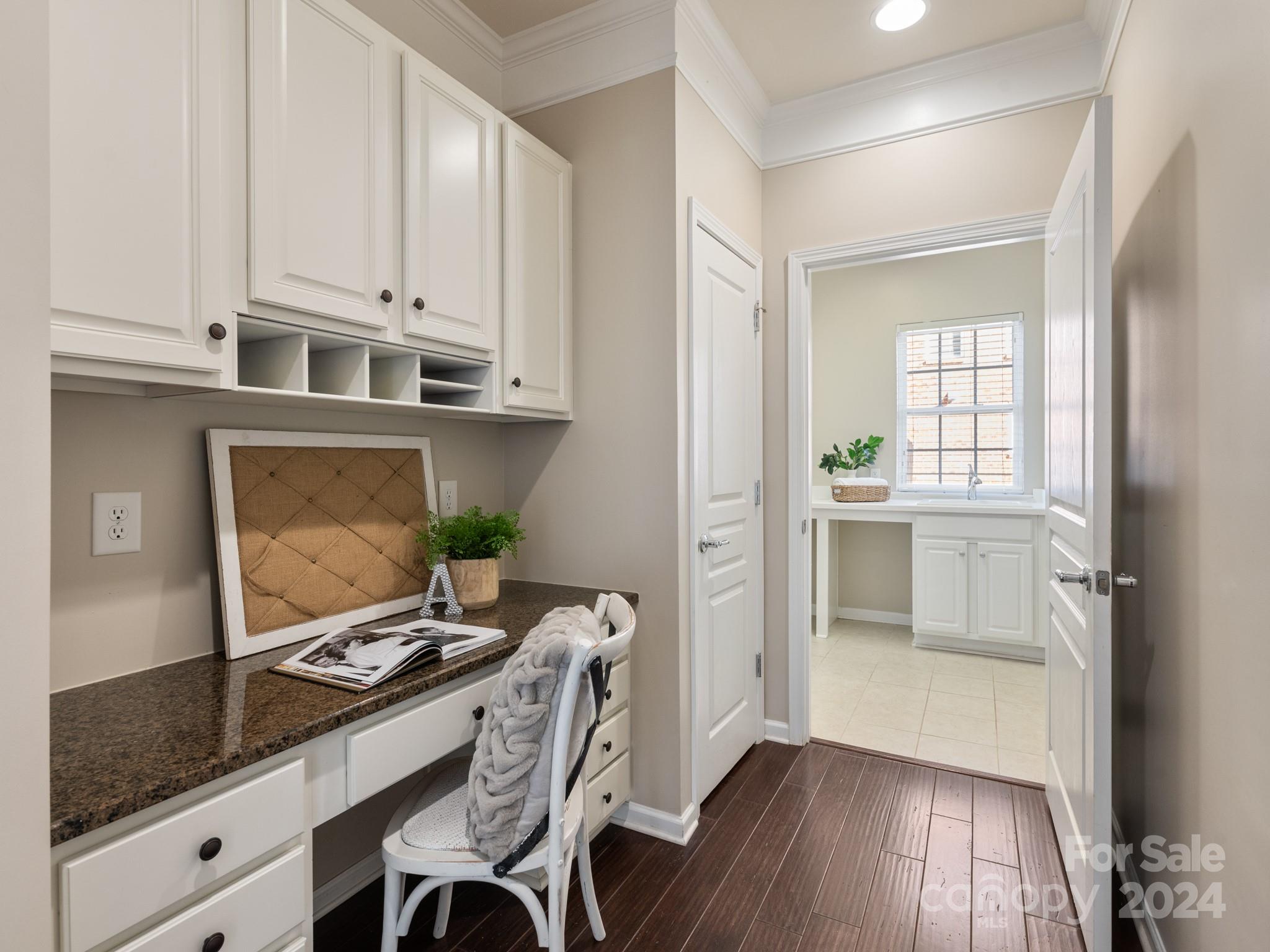 The Chimneys of Marvin - Residential