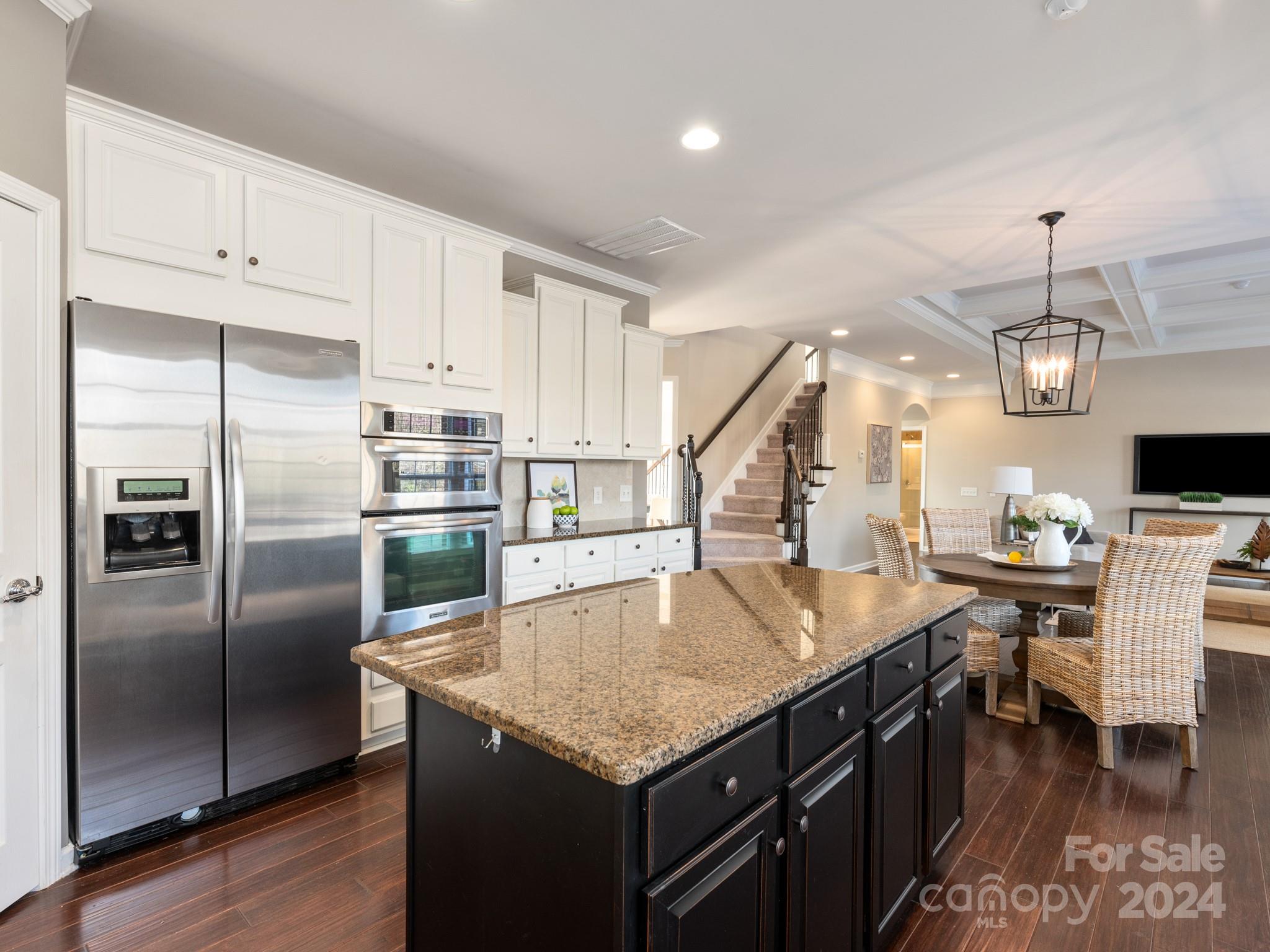 The Chimneys of Marvin - Residential