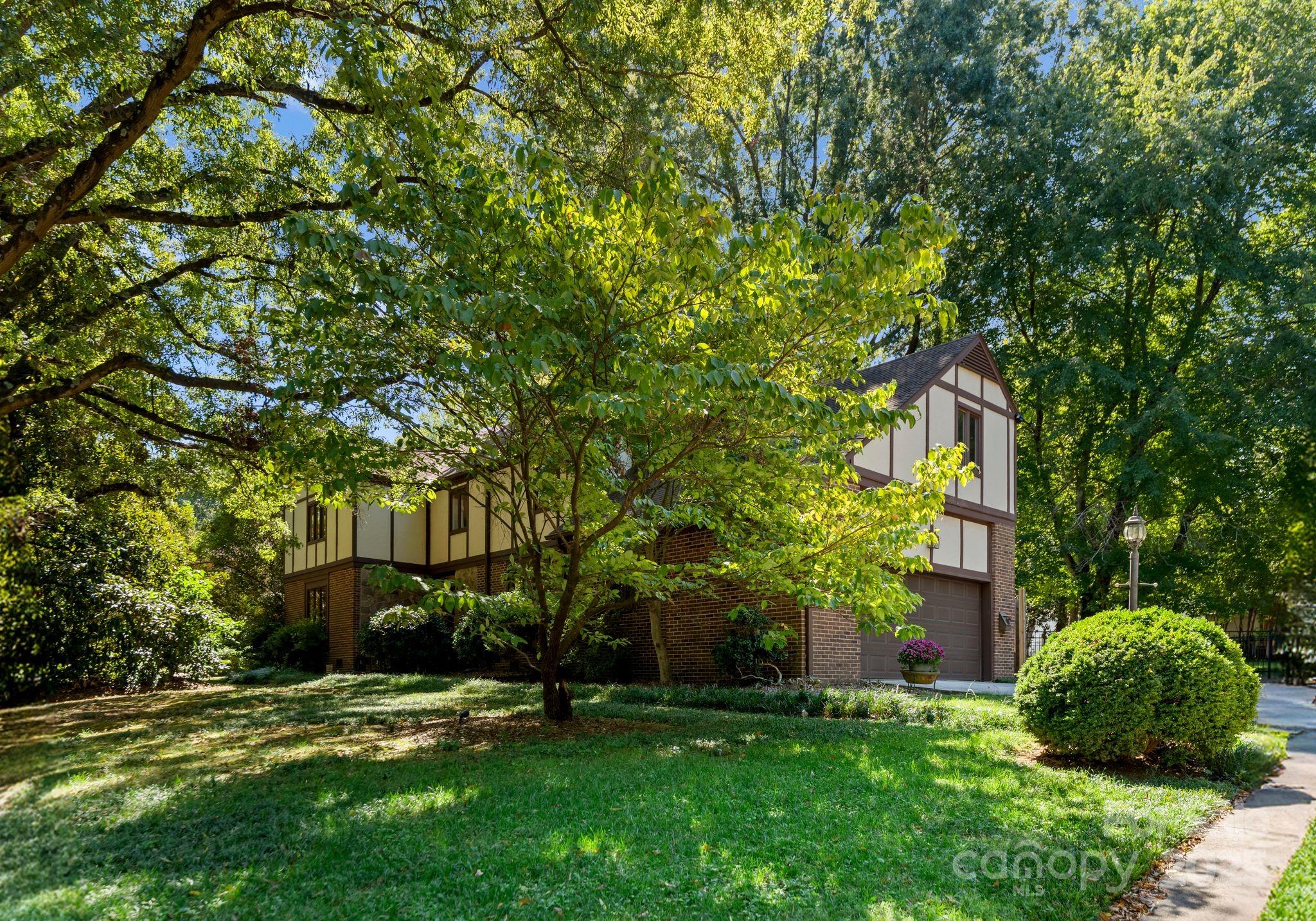 3232 Colony Road