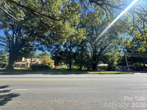 Photo of 2439 Eastway Drive Drive, Charlotte, NC 28205 (MLS # 4435288)