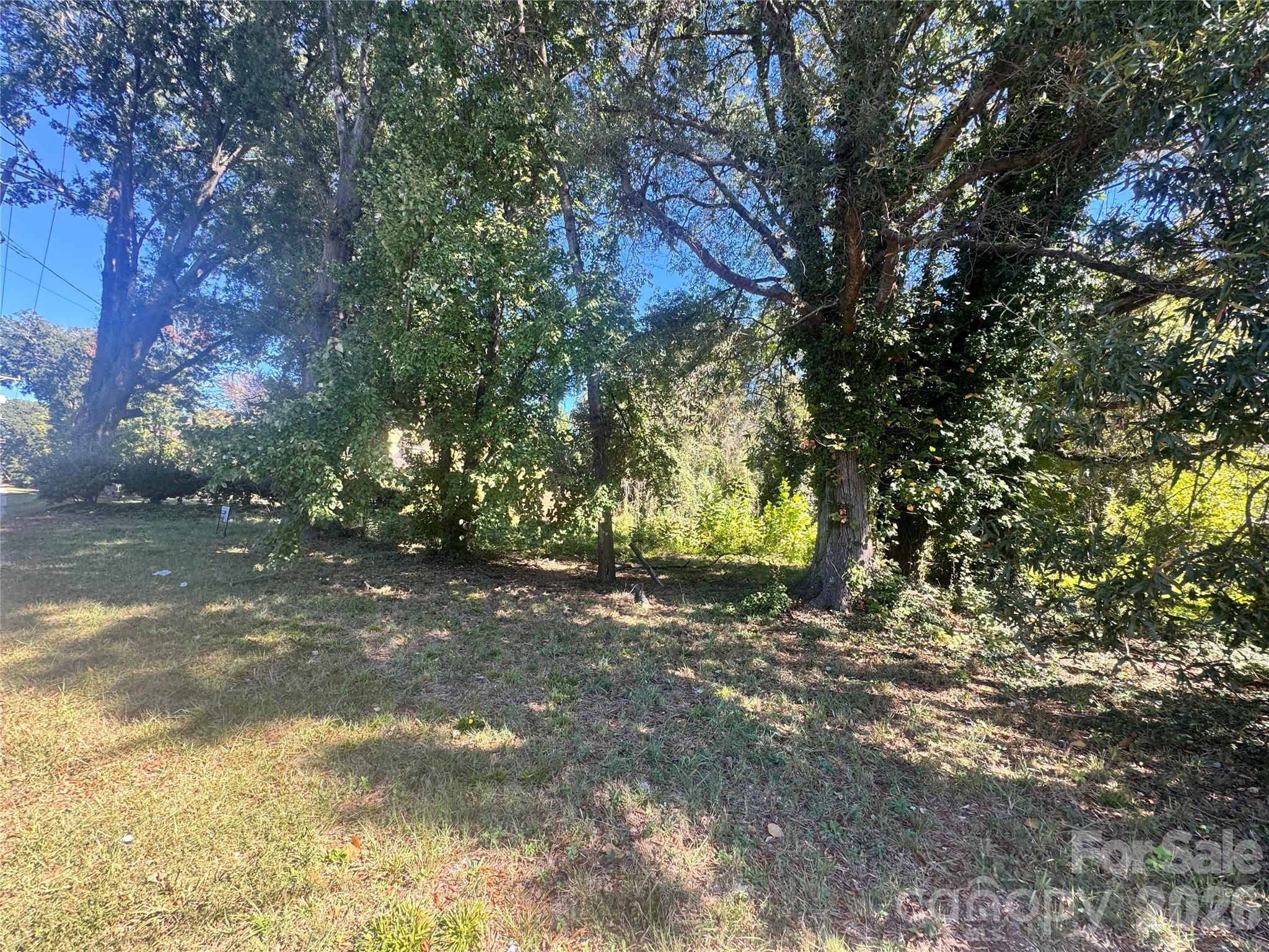 2439 Eastway Drive Drive