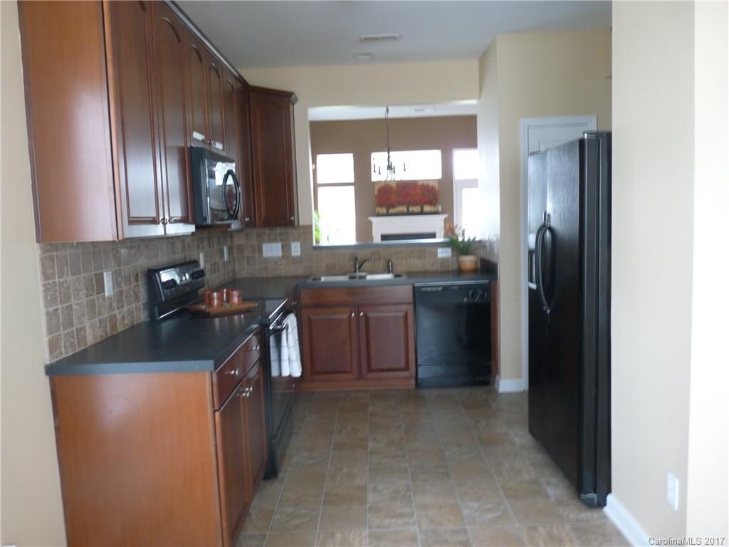 Fairway Townhouses - Residential