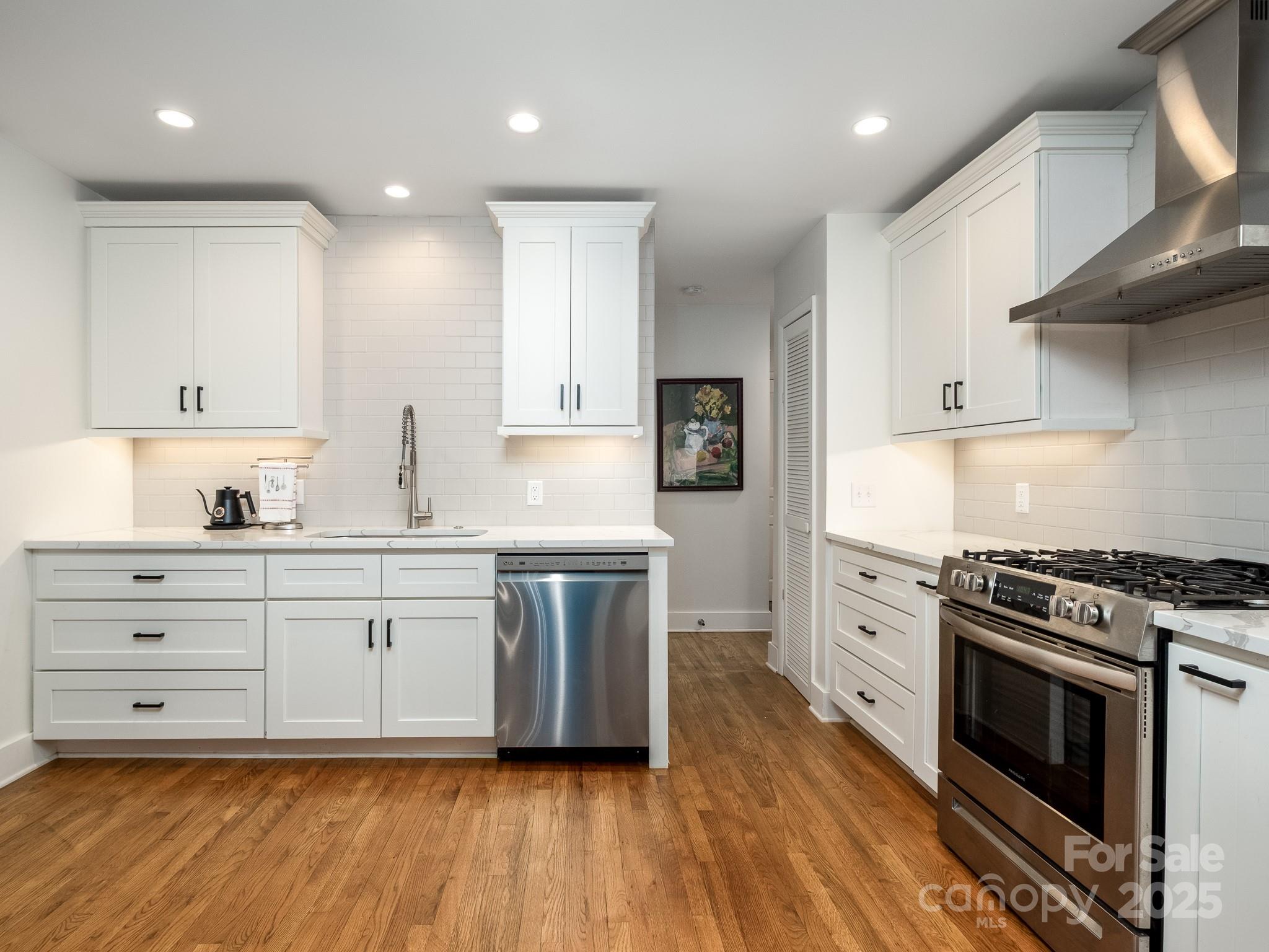 Connestee Falls - Residential