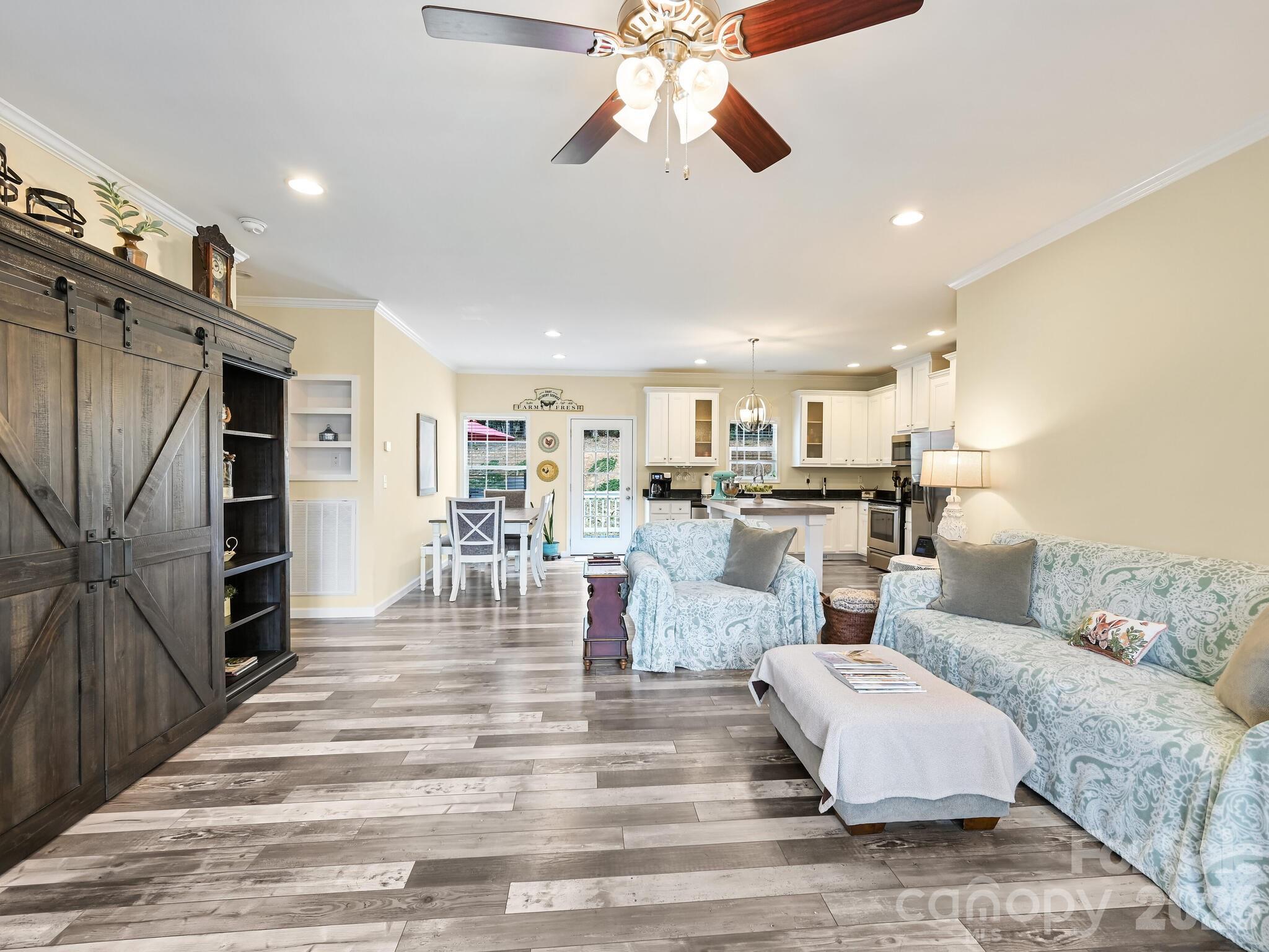 Sunset Ridge - Residential