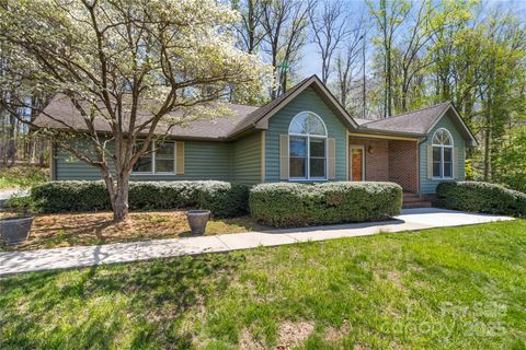 151 Canaan Drive Candler NC 28715