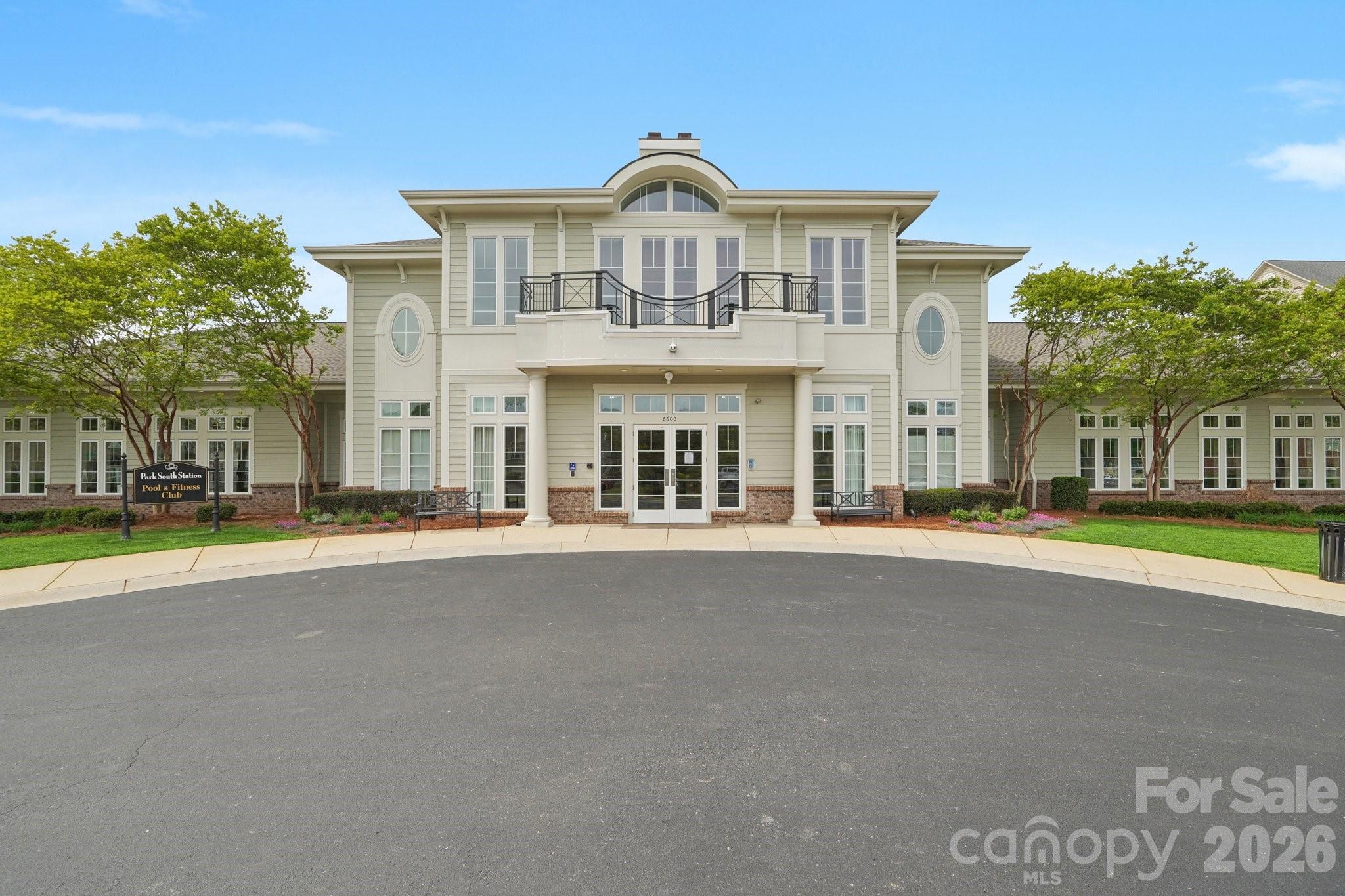 Park South Station - Residential