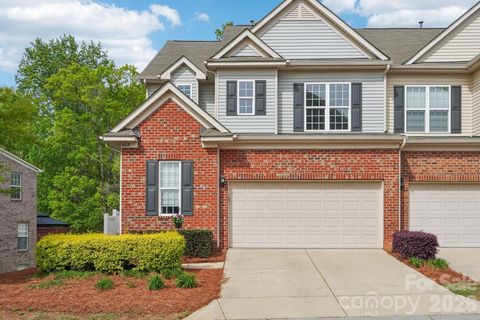 4818 Fonthill Lane Charlotte NC 28210