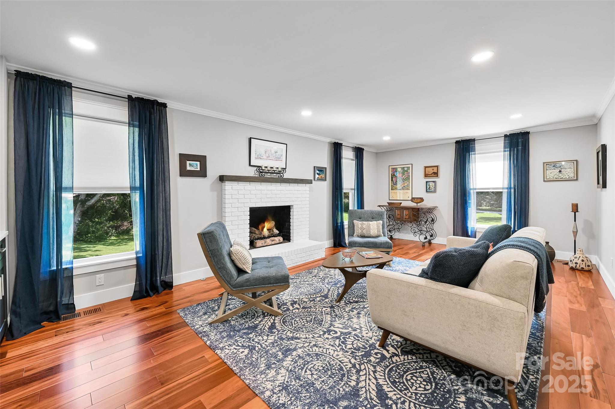 507 Fenwick Court