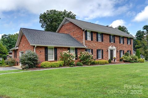 507 Fenwick Court Hendersonville NC 28739