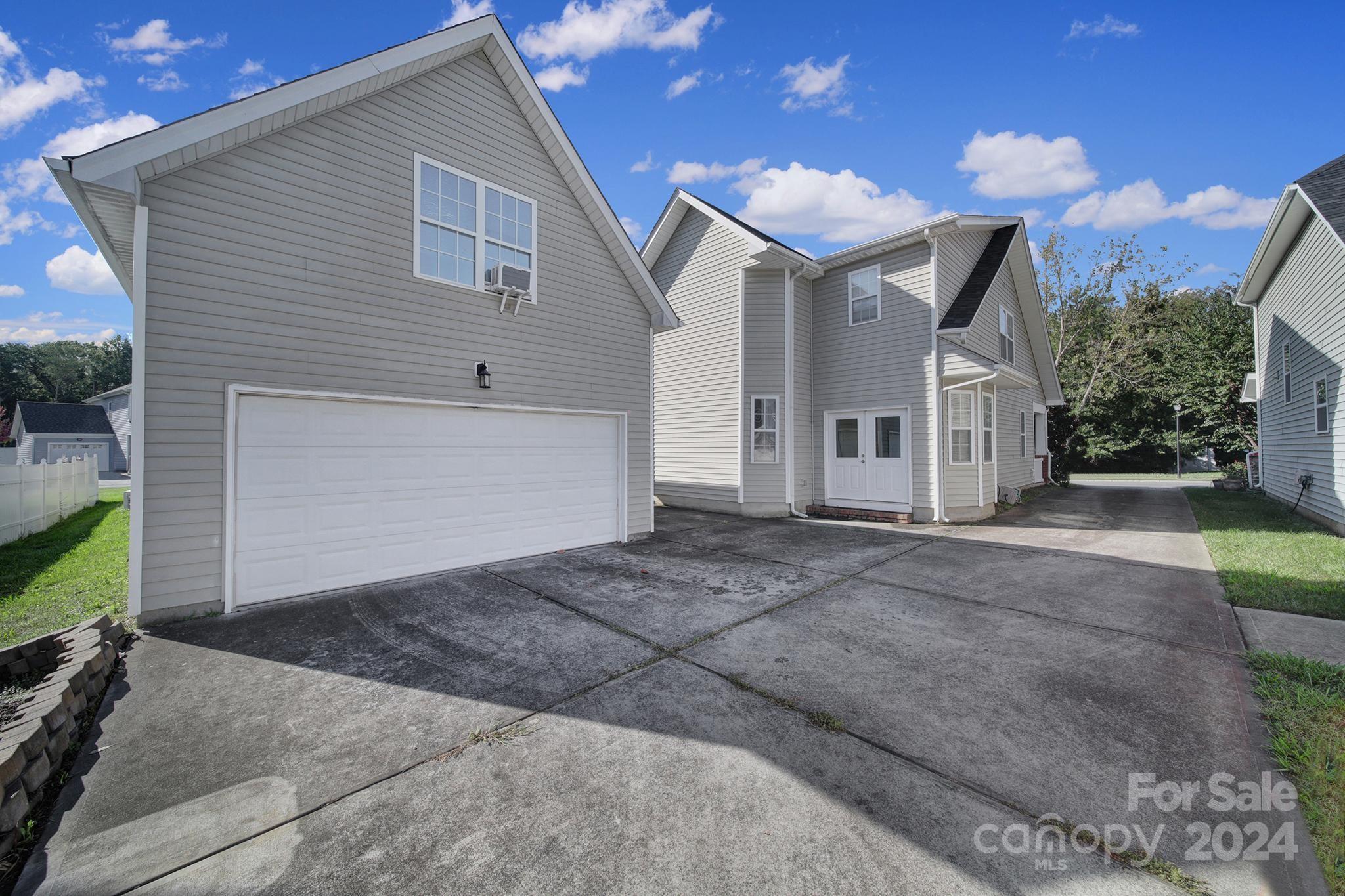 Traditions - Residential