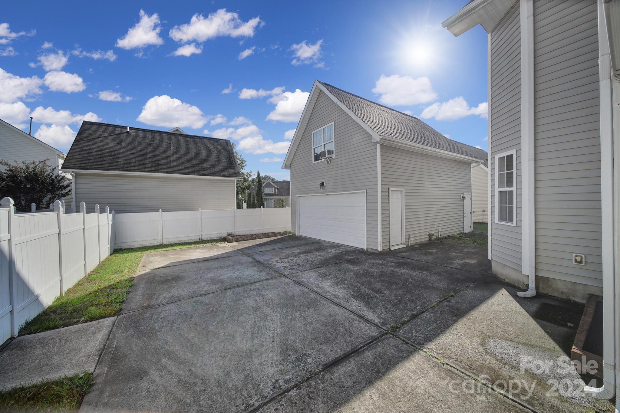 Traditions - Residential