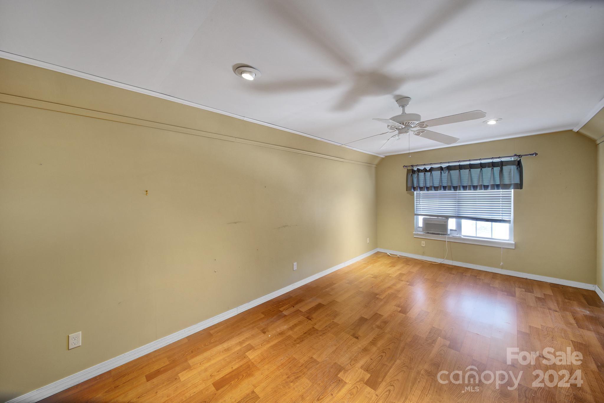 Traditions - Residential