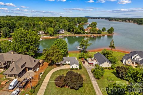Photo of 147 Bain Lane, Mooresville, NC 28117 (MLS # 4398371)