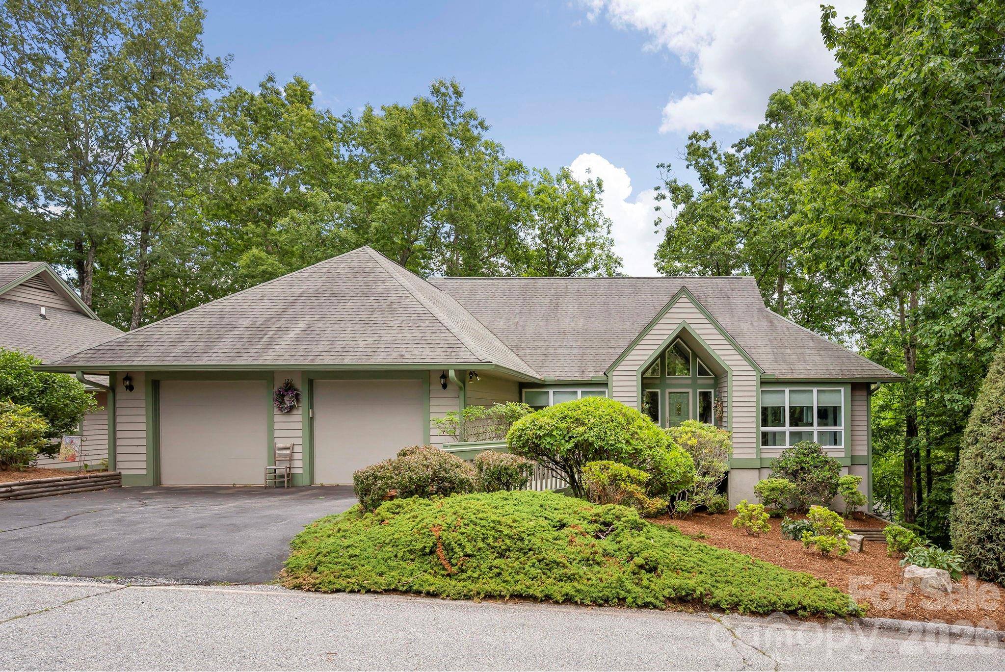 129 FOREST VIEW Drive